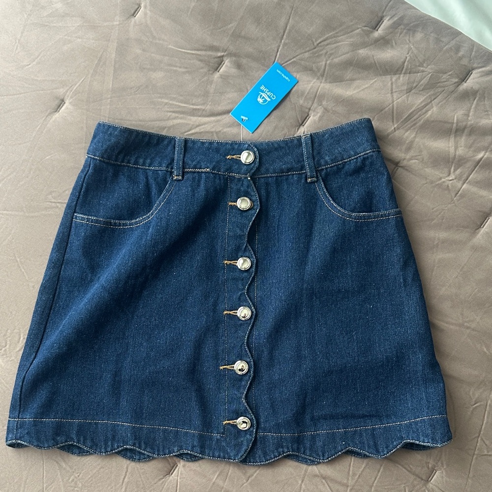 Cupshe Denim Scalloped Button-Front Skirt